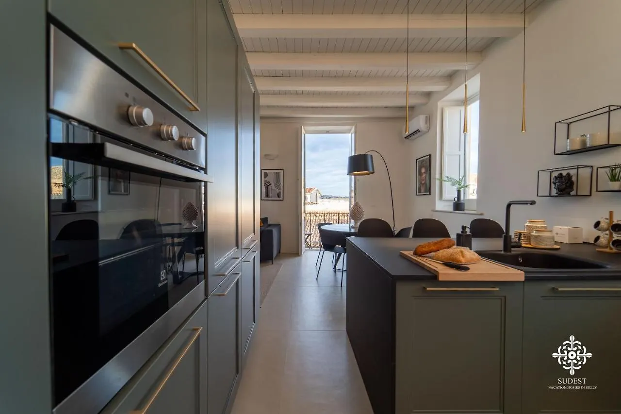 Suite Elios Ortigia Syracuse Italy