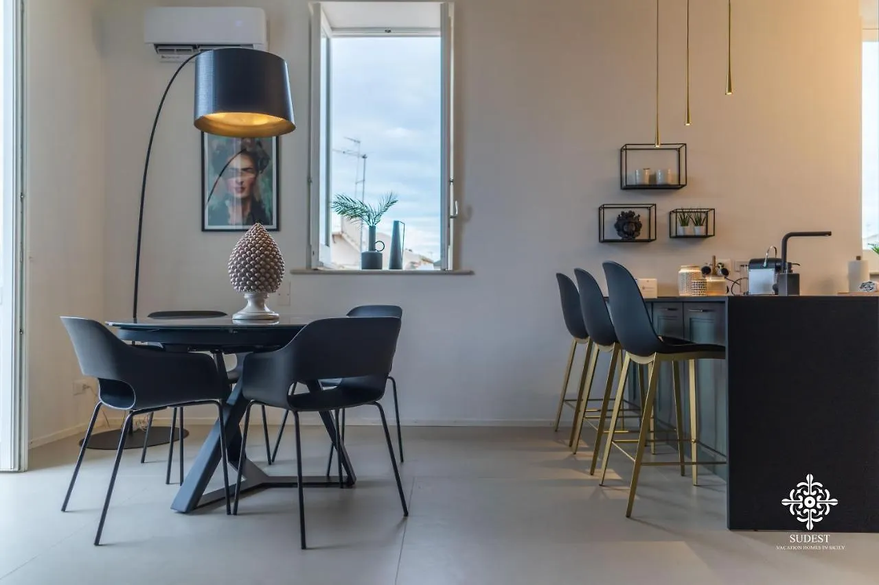 Suite Elios Ortigia Syracuse 0*,  Italy